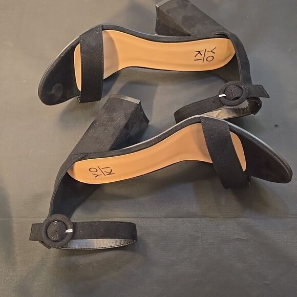 BRAND NEW YOKI BLOCK HEELED WOMEN'S OPEN TOE FAUX SUEDE SANDAL - Picture 15 of 16